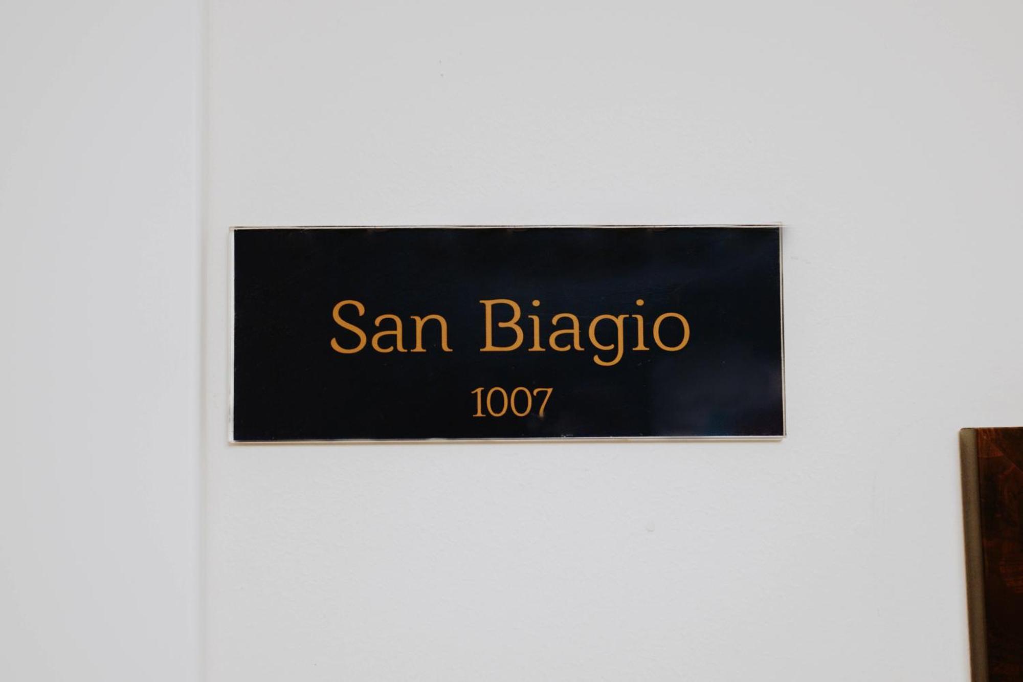 San Gregorio Luxury Apartments Napoli Bagian luar foto